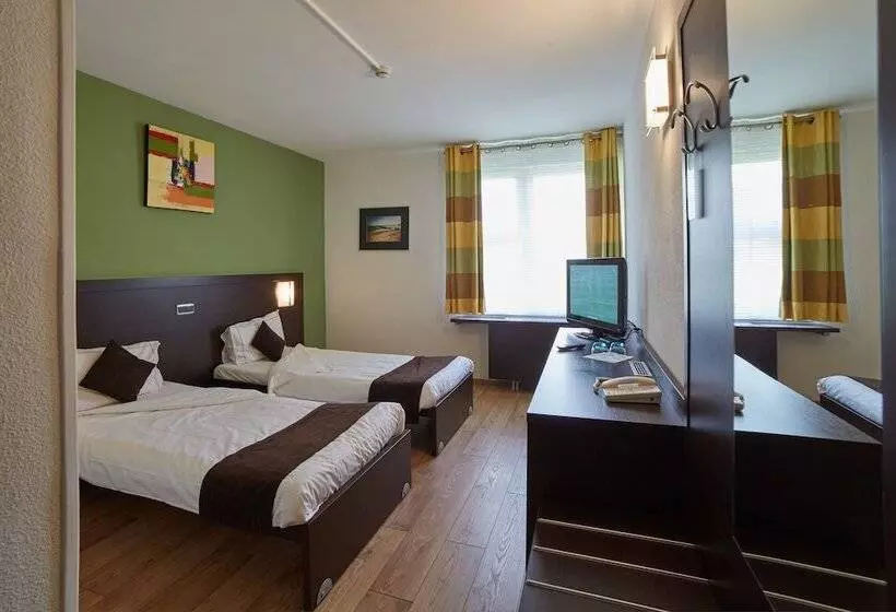 اتاق استاندارد, Threeland