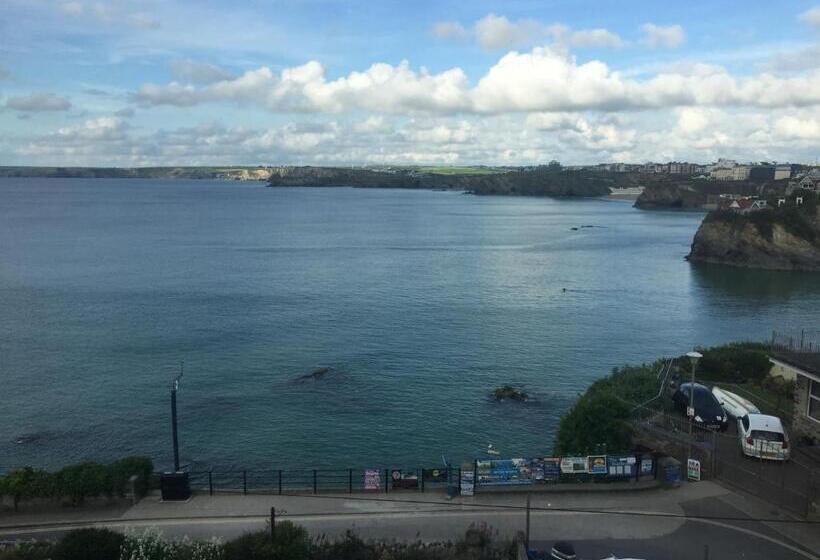 Номер Стандарт Вид на Море, Seashells