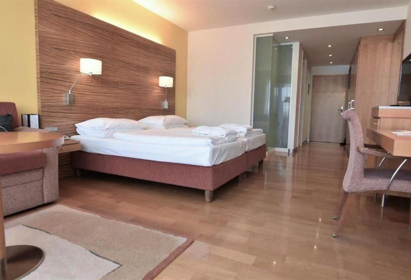 Номер Deluxe, Reduce Hotel Vital