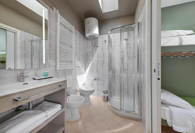 סוויטת ג'וניור, Residence Poggio Dei Pini