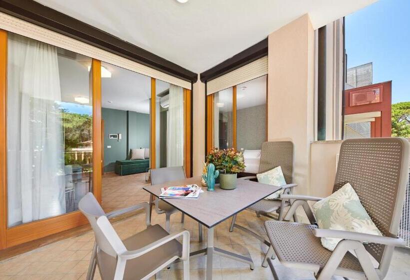 דירת חדר בקומת קרקע, Residence Poggio Dei Pini