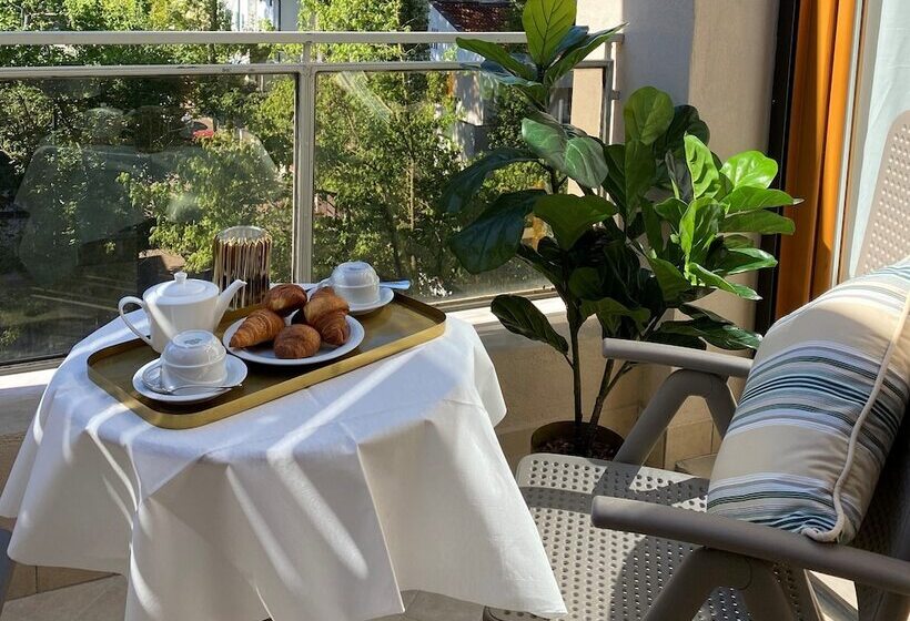 סוויטת ג'וניור, Residence Poggio Dei Pini