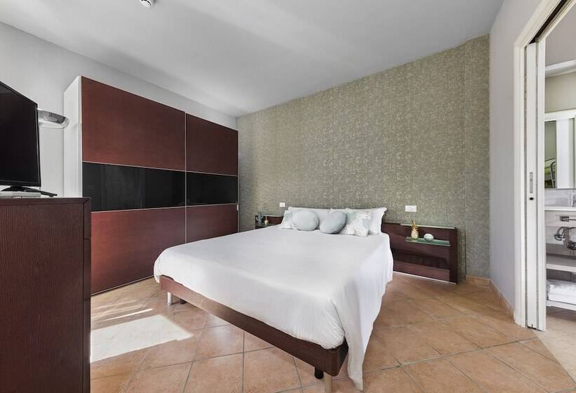 סוויטת ג'וניור, Residence Poggio Dei Pini