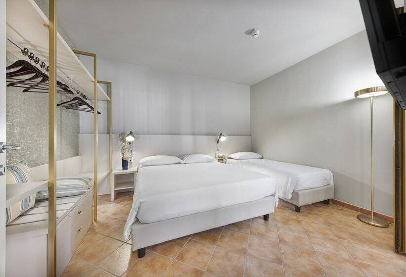 דירת חדר בקומת קרקע, Residence Poggio Dei Pini