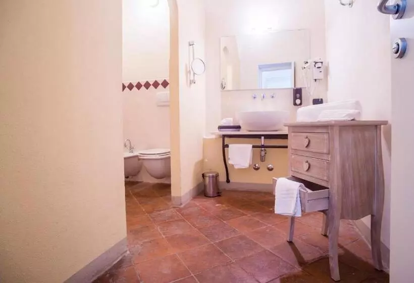 Sviitti, Villa Costanza