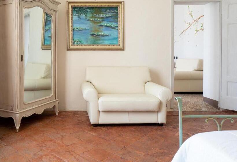 스위트, Villa Costanza