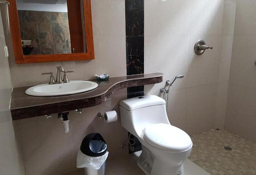 חדר סטנדרט לשלושה, Murali   Cerca Del Aeropuerto De Guayaquil