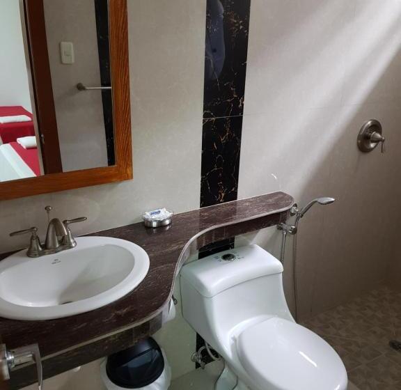 חדר סטנדרט לשלושה, Murali   Cerca Del Aeropuerto De Guayaquil