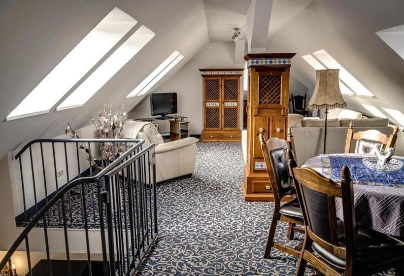 דירת חדר, Asgard