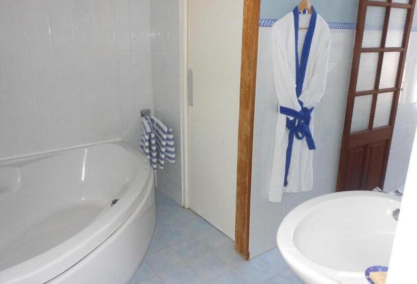 جناح, Château De Colliers