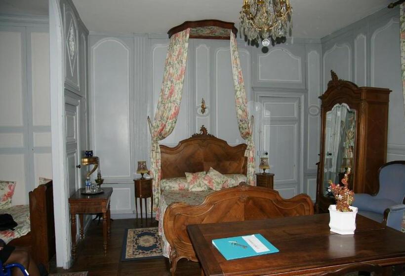 Люкс, Château De Colliers