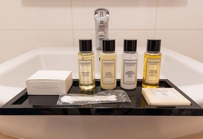 スーペリアールーム, De Berny