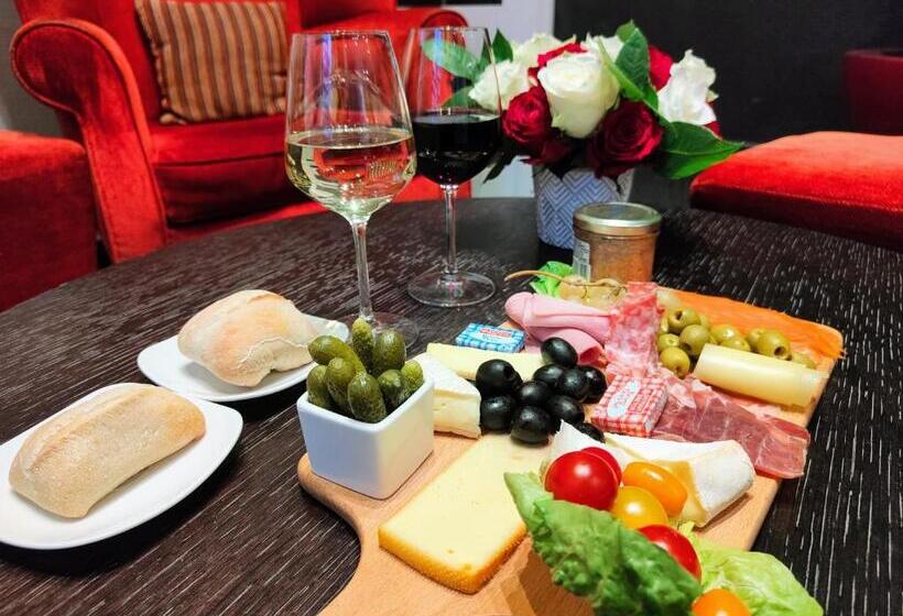 スタンダードルーム, De Berny