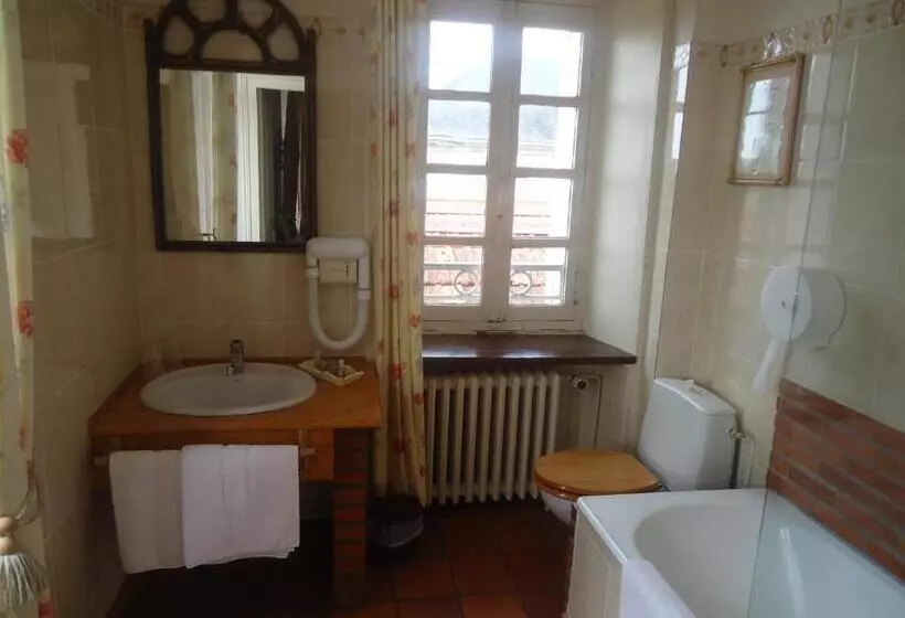 コンフォートルーム, Hôtel De La Barbacane
