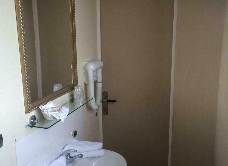 חדר סטנדרט יחיד, Saint Alban