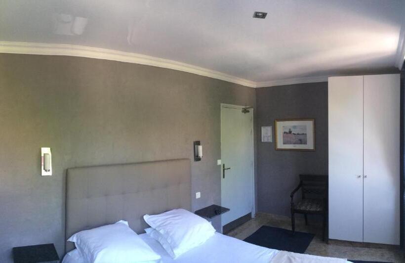 חדר סופריור, Saint Alban