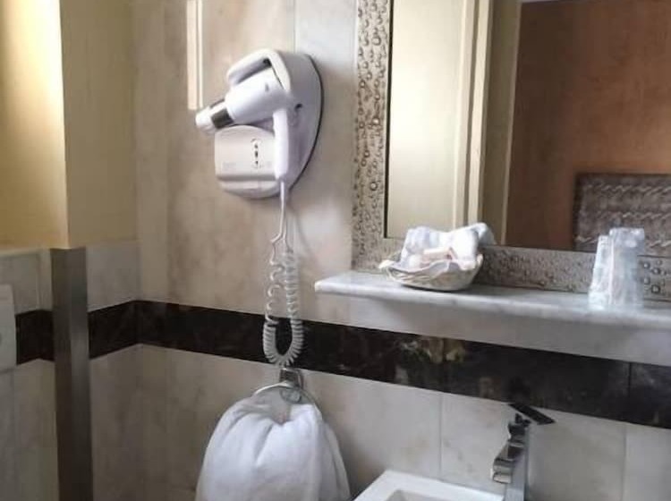 חדר סופריור, Saint Alban