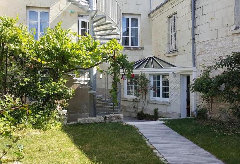 חדר אקונומי, La Gourmandine