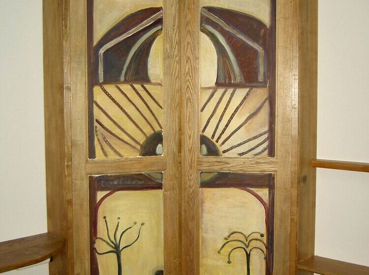 غرفة عائلية, La Maison Du Coteau