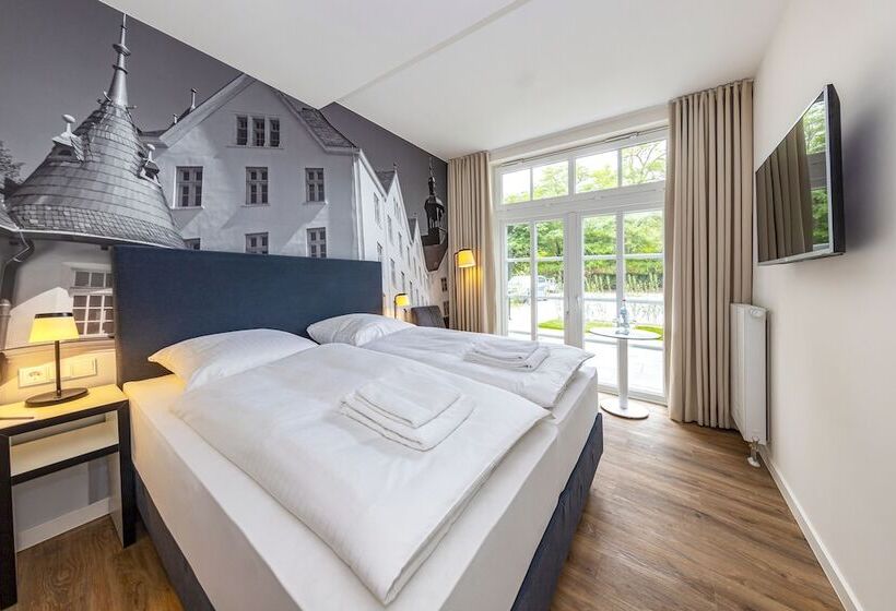 Номер Стандарт, Lake House Plon