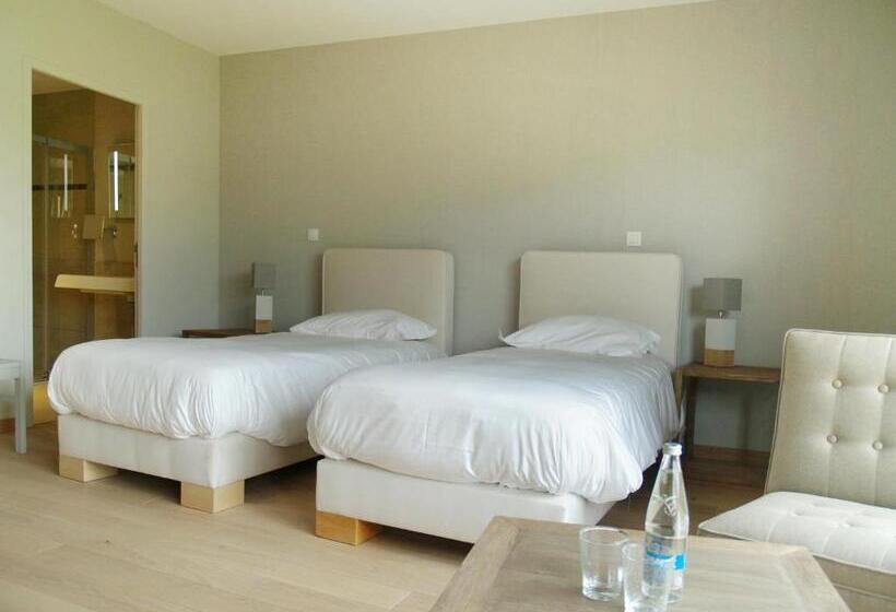 Номер Стандарт, Logis Le Château De Sable