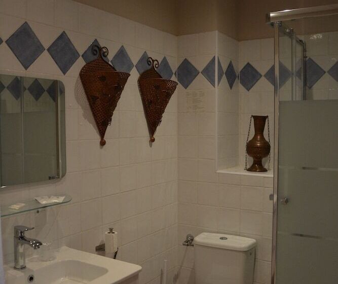 标准单人间, Le Clos Des Médiévales