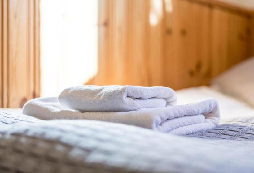 스탠다드 룸, Li Uninen Tampere