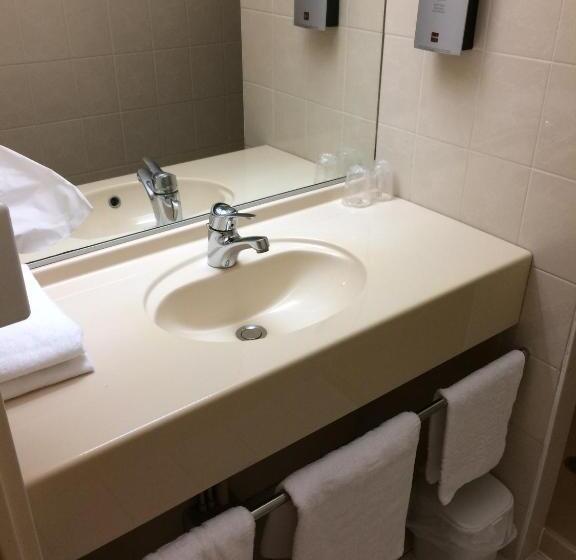 Номер Комфорт, Logis Domaine Du Moulin Cavier