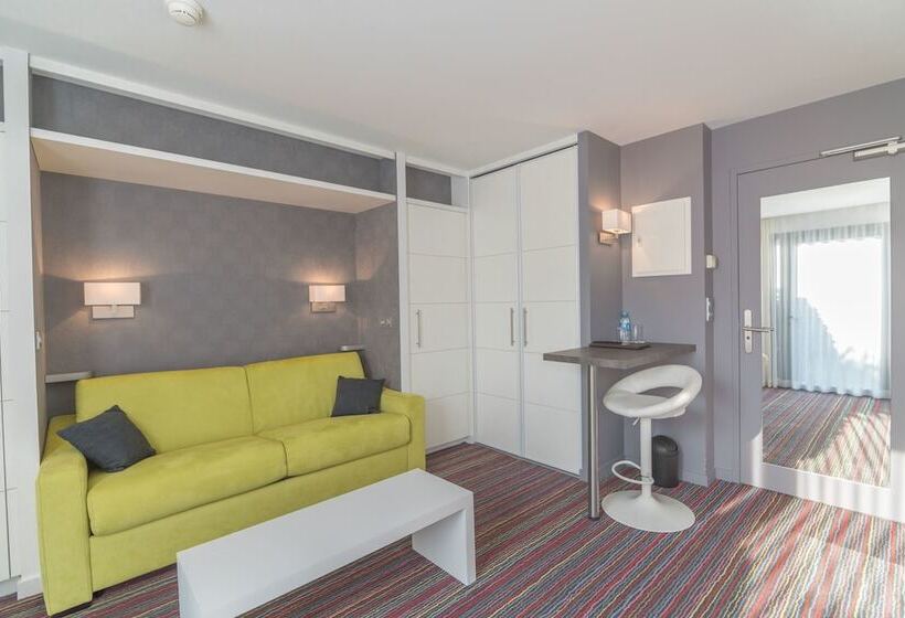 Полулюкс, Logis Domaine Du Moulin Cavier