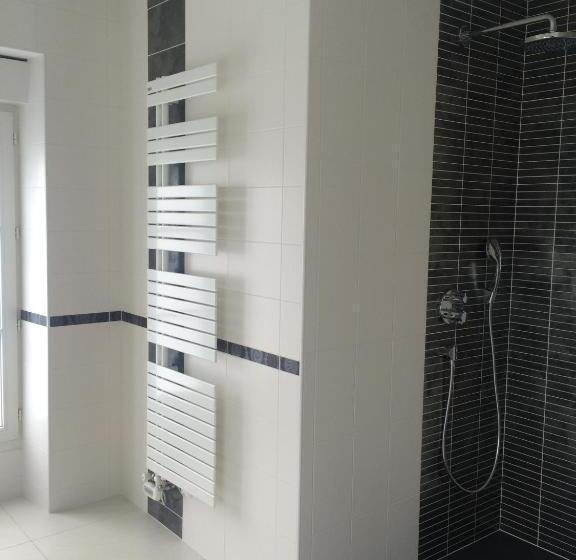 غرفة ديلوكس, Logis Hôtel D Angleterre