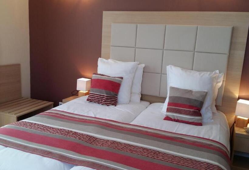 غرفة قياسية, Mas De La Tour