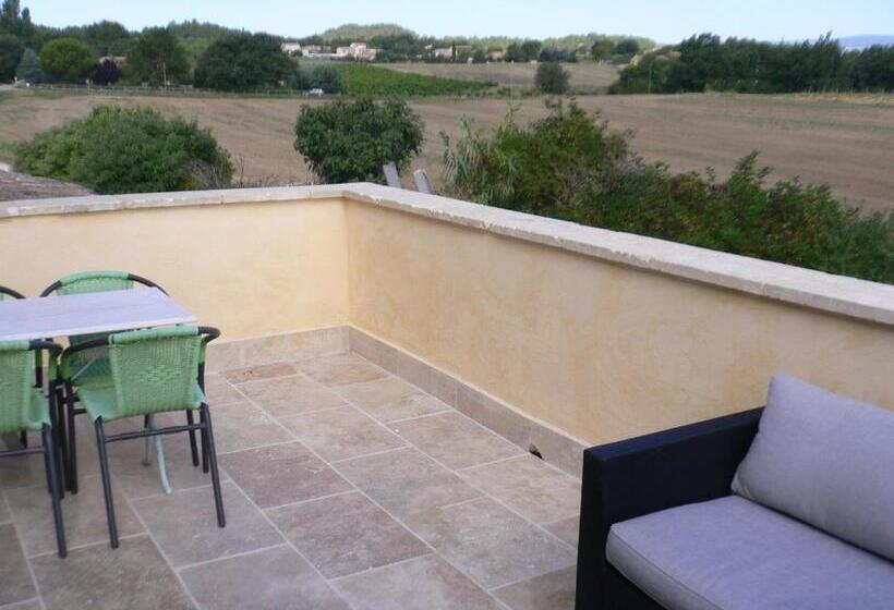 ‫غرفة فردية مزودة بتراس, Mas De La Tour