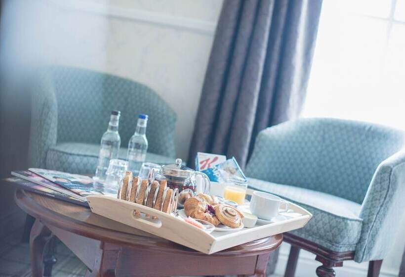 חדר אקזקיוטיב, Mere Court