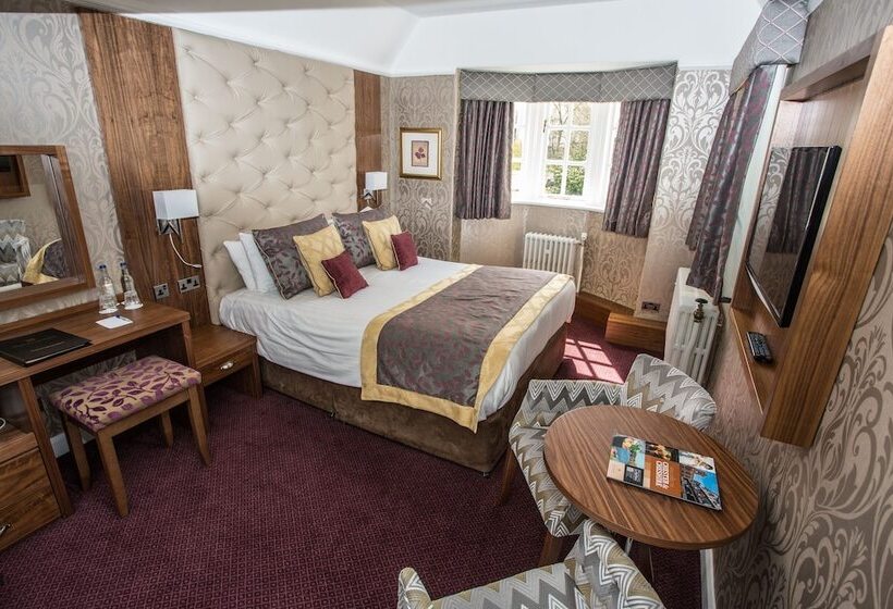 חדר סטנדרט, Mere Court