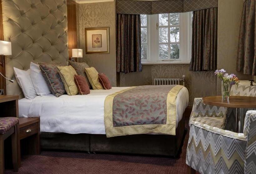 חדר סטנדרט, Mere Court