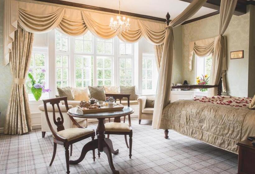 סוויטה, Mere Court