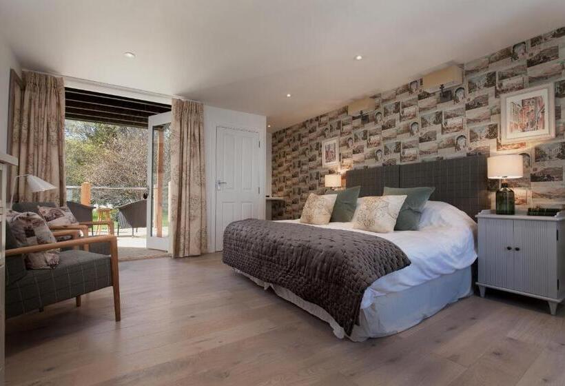 סוויטת ג'וניור, Mill End