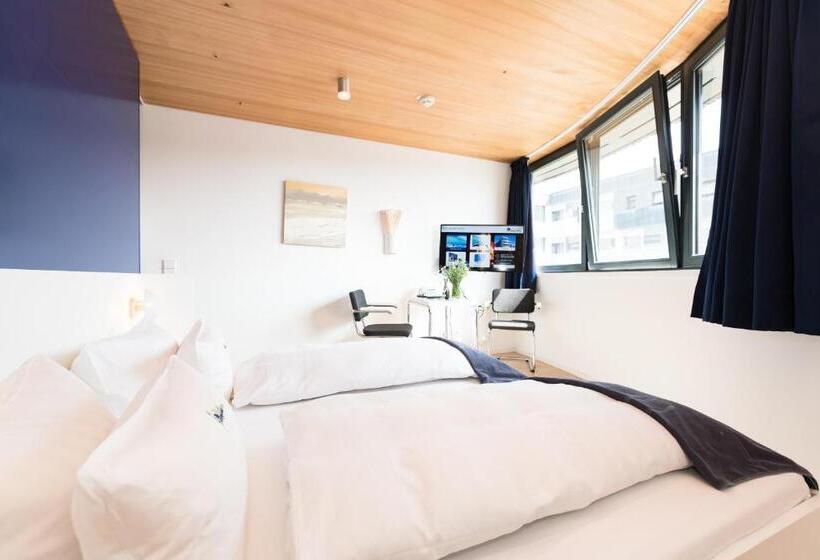 キングサイズベッドのスイートルーム, Niedersachsen