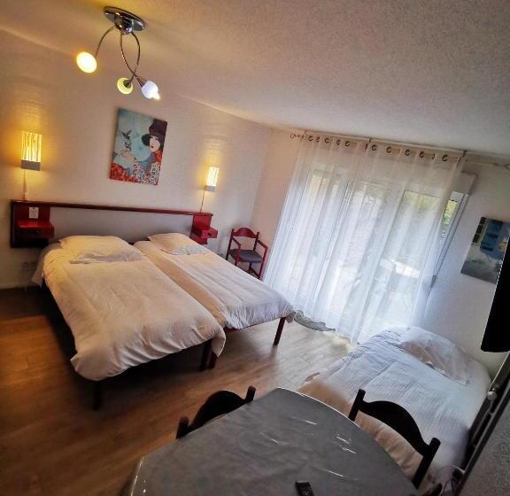 标准工作室, Residence Des Sources