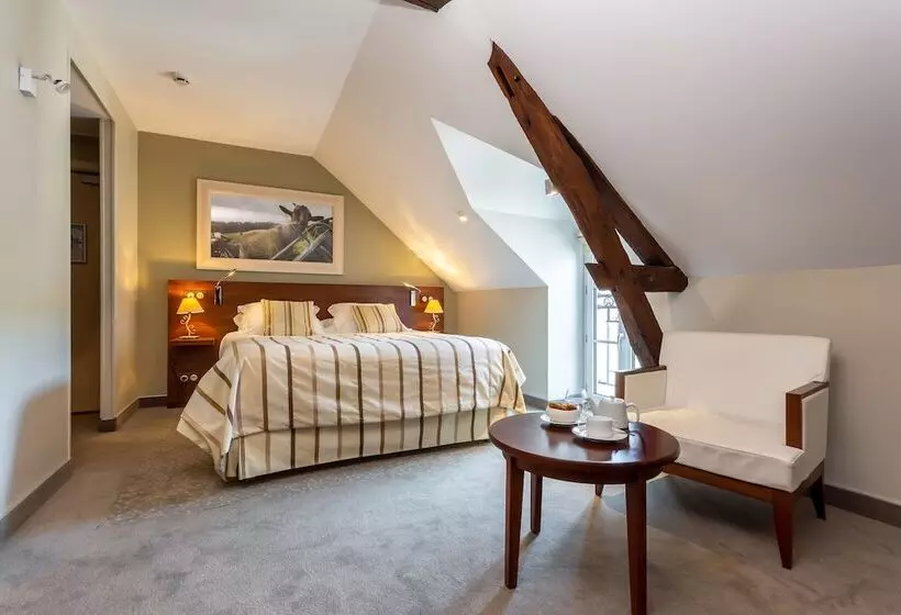 Classic Room, Restaurant Famille Bourgeois  La Cote Des Monts Damnes