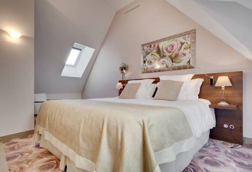 スイート, Restaurant Famille Bourgeois  La Cote Des Monts Damnes