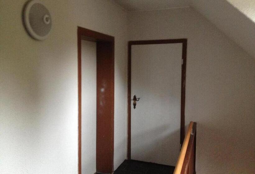 Апартаменты 3 Спальни, Saarland Lebach