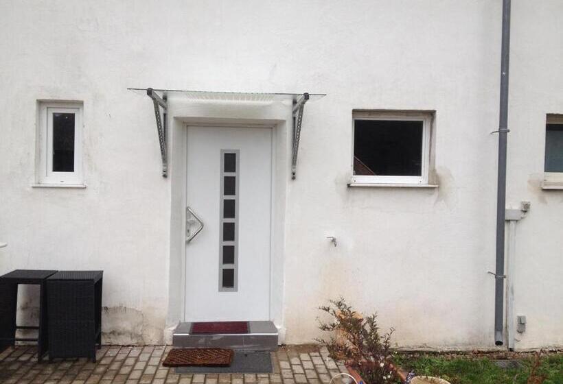 Апартаменты 3 Спальни, Saarland Lebach