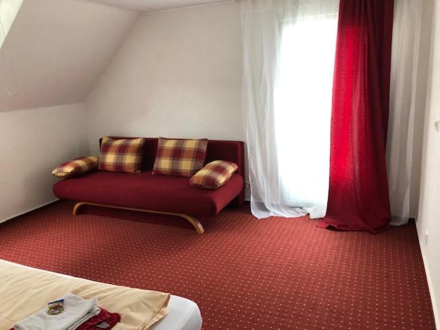 Апартаменты 3 Спальни, Saarland Lebach