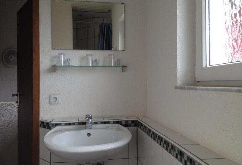 Апартаменты 2 Спальни, Saarland Lebach
