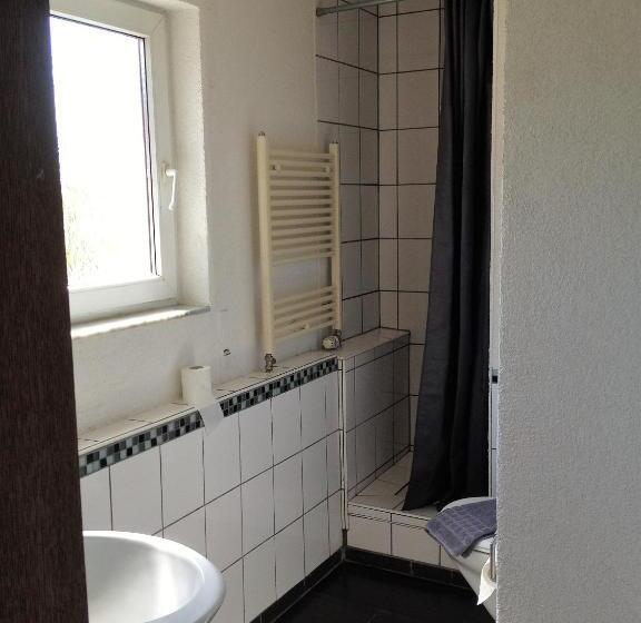 Апартаменты 2 Спальни, Saarland Lebach