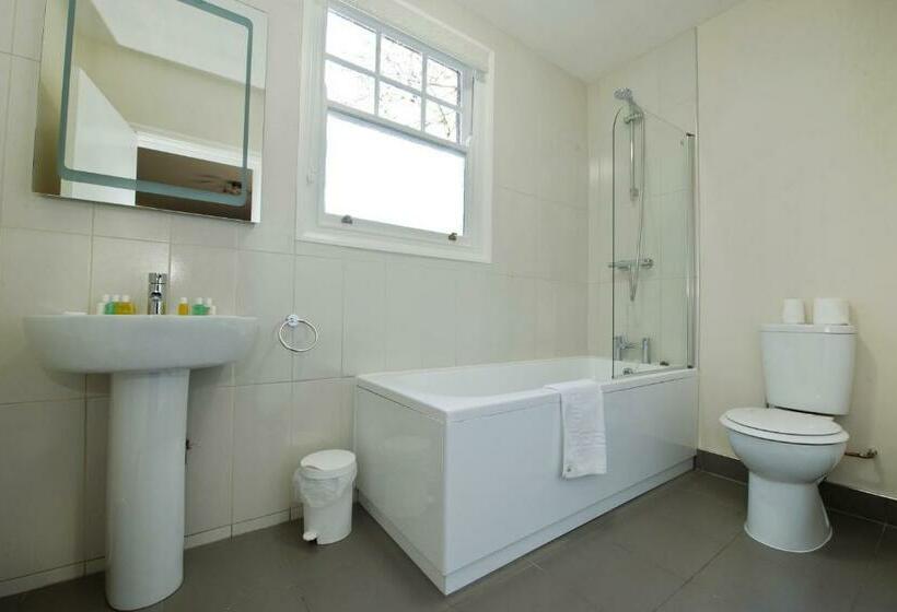 غرفة قياسية, St Andrews Town