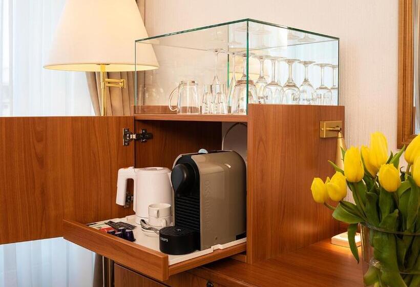 套房侧面可观海景, Strandhotel Monbijou Gmbh Garni