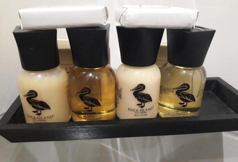 جناح بريميوم, Weald Of Kent Golf Course And