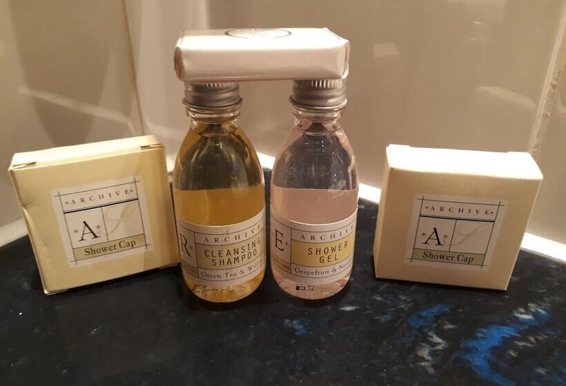 غرفة قياسية, Weald Of Kent Golf Course And